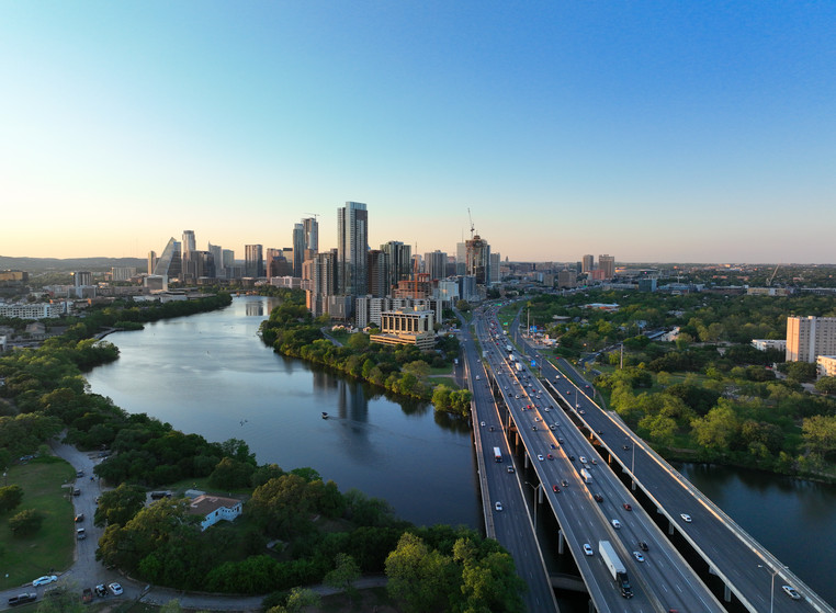 The Open Source AI Debate: Navigating the Spectrum of Innovation and&nbsp;Responsibility